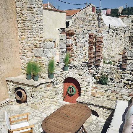 Yi Artistry 1-Bedroom Medieval Holiday House Kalamoti Exterior foto